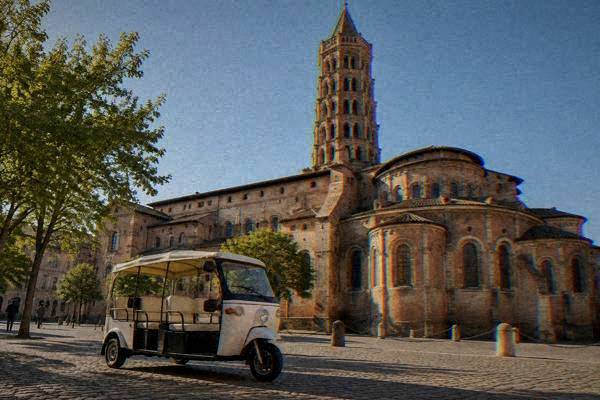 Private Electric Tuk-Tuk Tour, Toulouse