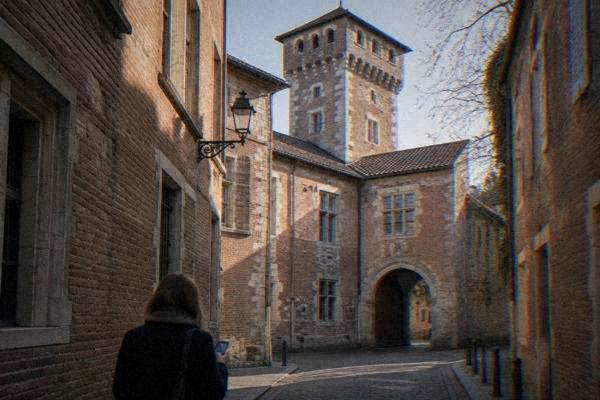 In-App Audio Secrets Tour, Toulouse