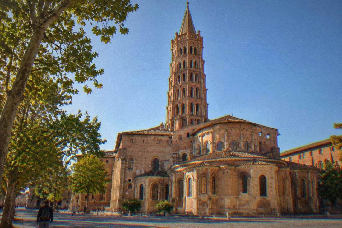 The octagonal brick bell tower of Saint-Sernin